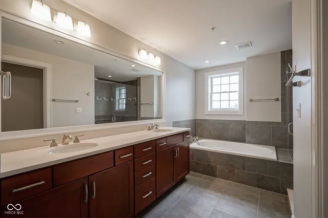 $1,295,000 | 30 West Main Street, Unit 3D, Carmel, IN 46032