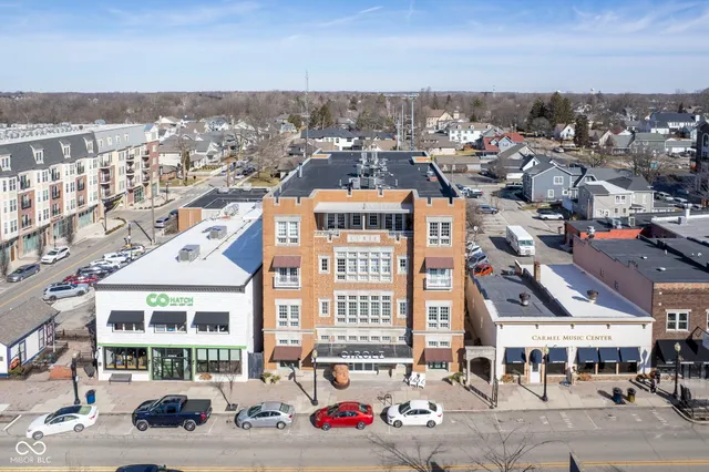 $1,295,000 | 30 West Main Street, Unit 3D, Carmel, IN 46032