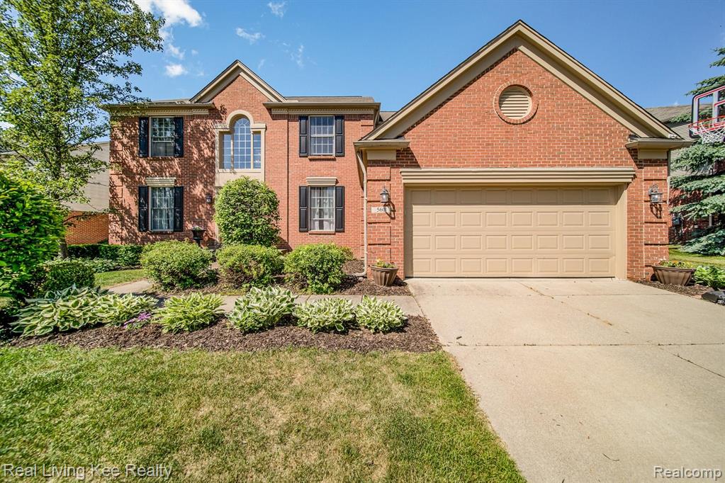 560 Bedlington Drive Rochester Hills, MI 48307 - Photo 1 of 31