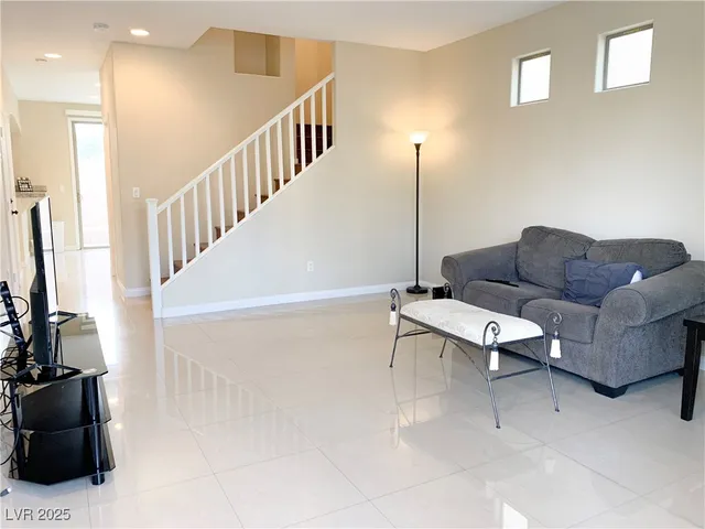 $2,000 | 4269 South Sugar Drive, Las Vegas, NV 89147