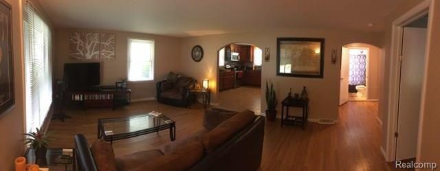2878 York Rochester, MI 48309 - Photo 3 of 17 IMG_1303.JPG