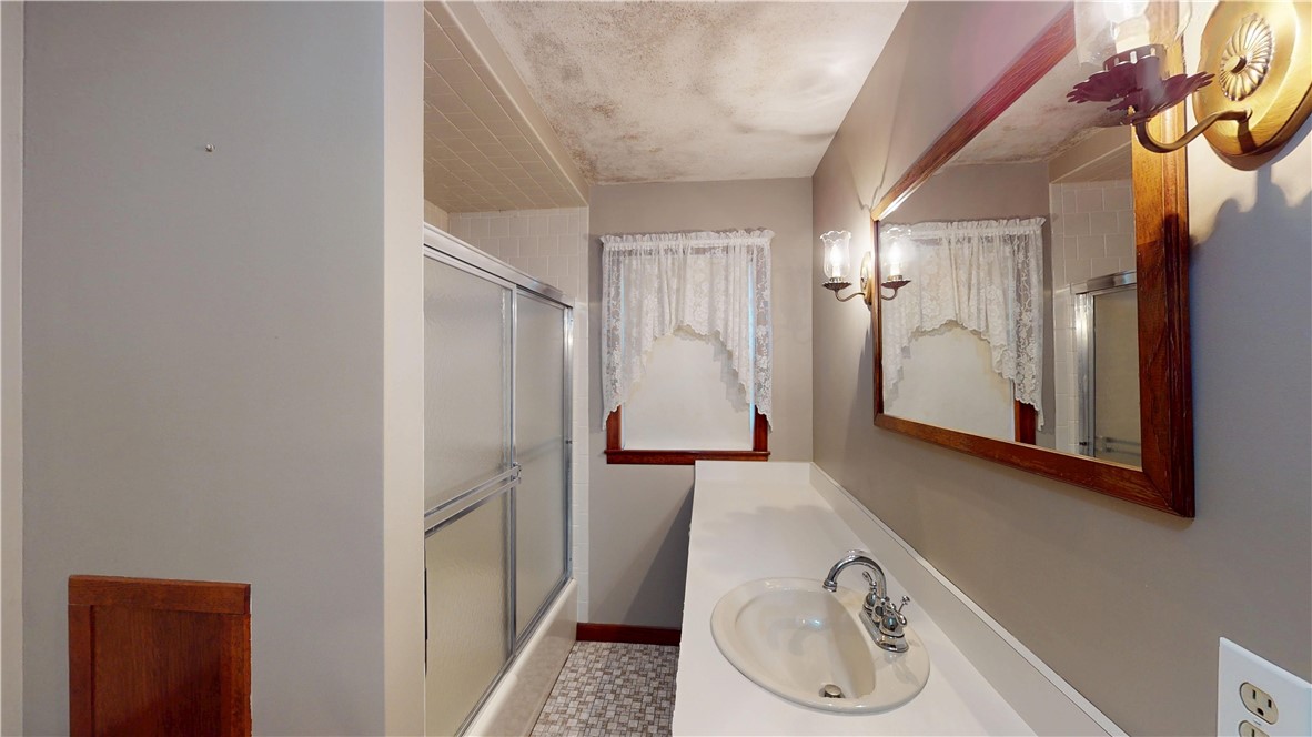 25 Phillip Street Coventry, RI 02816 - Photo 36 of 45