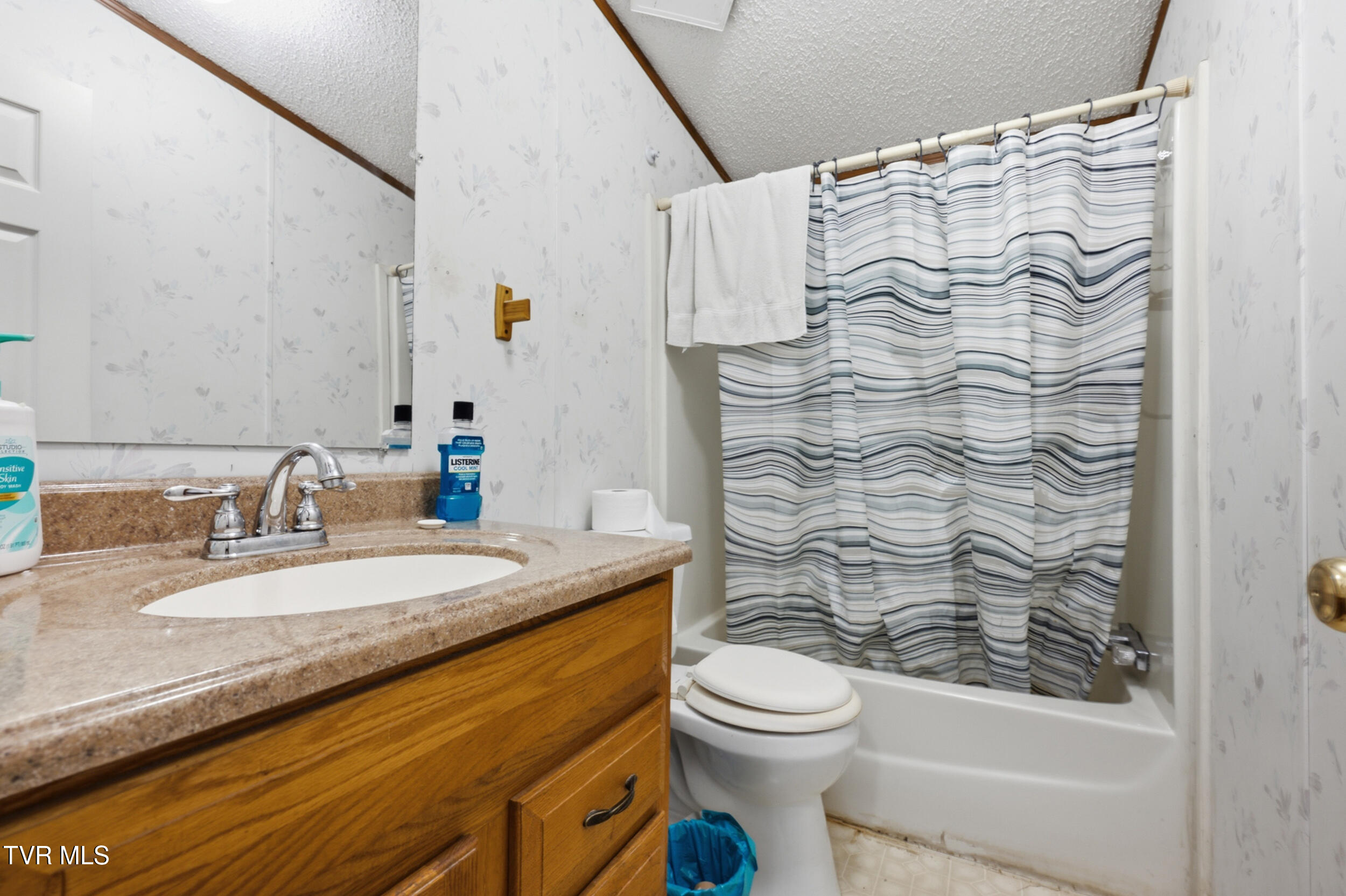 12018 Dettor Road Bristol, VA 24202 - Photo 25 of 26 dsc_0940