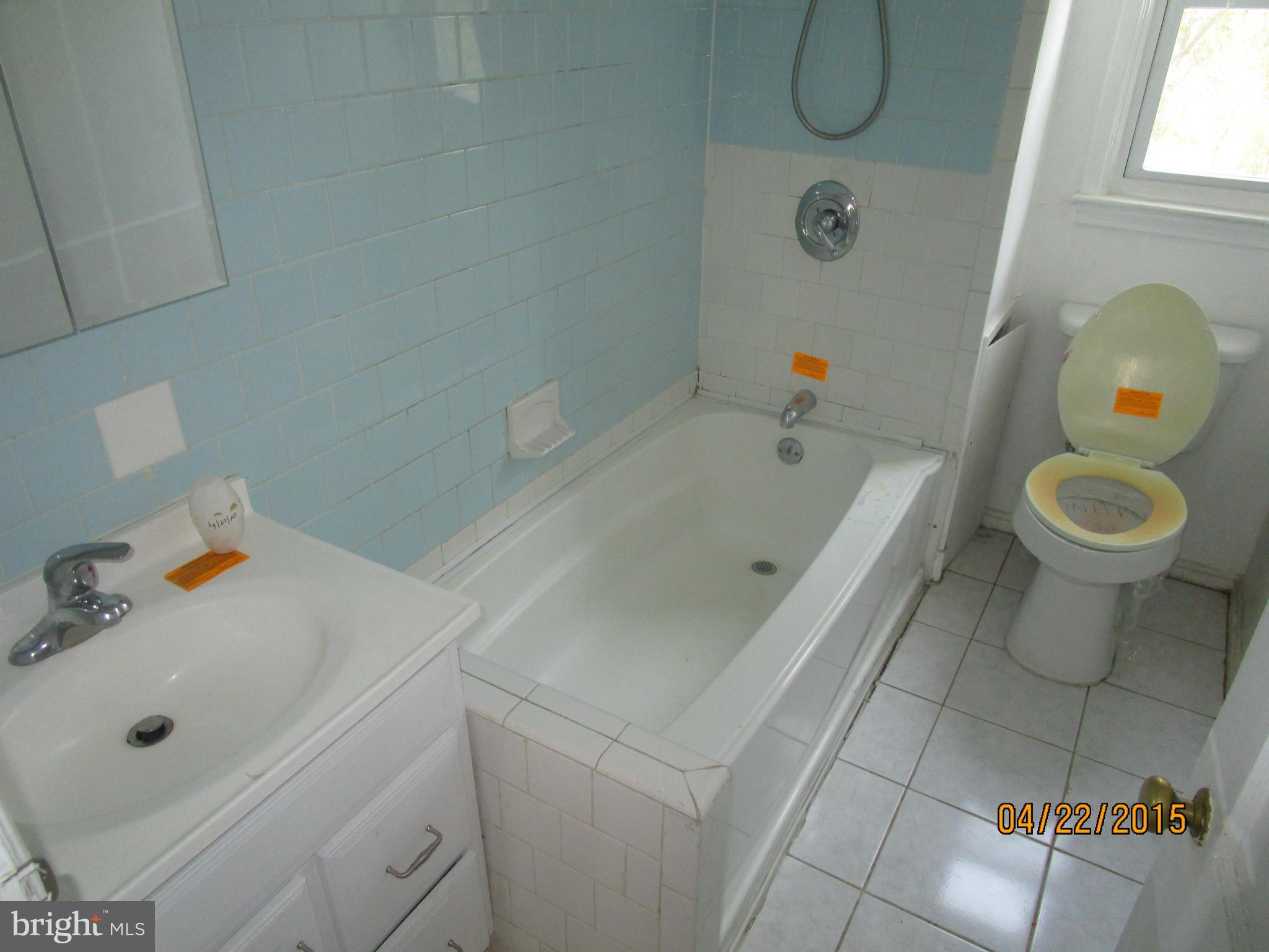 7210 East Forest Road Landover, MD 20785 - Photo 5 of 11 Bath