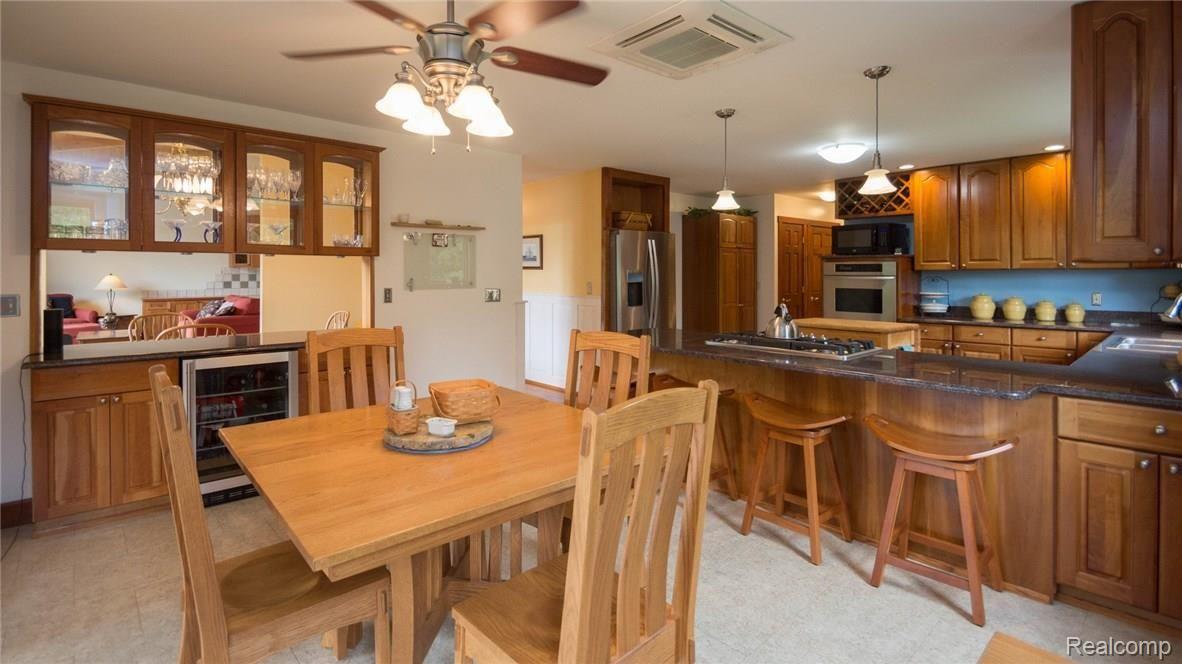 8950 Warren Road Plymouth, MI 48170 - Photo 34 of 49 55_76.jpg