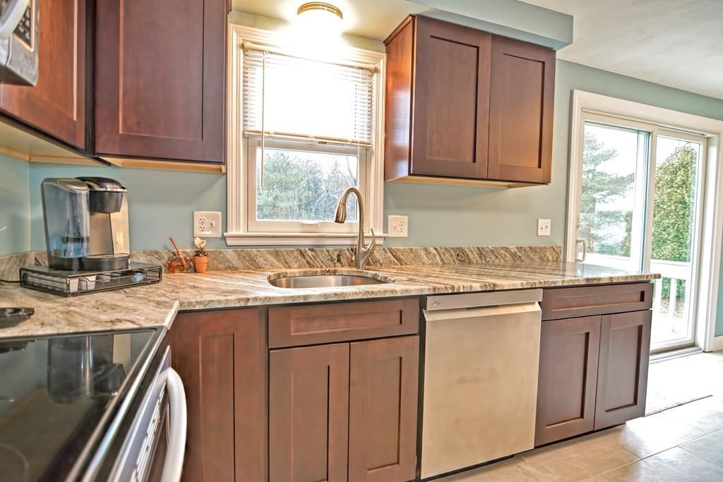 6 Hidden Lane Mansfield, MA 02048 - Photo 18 of 36