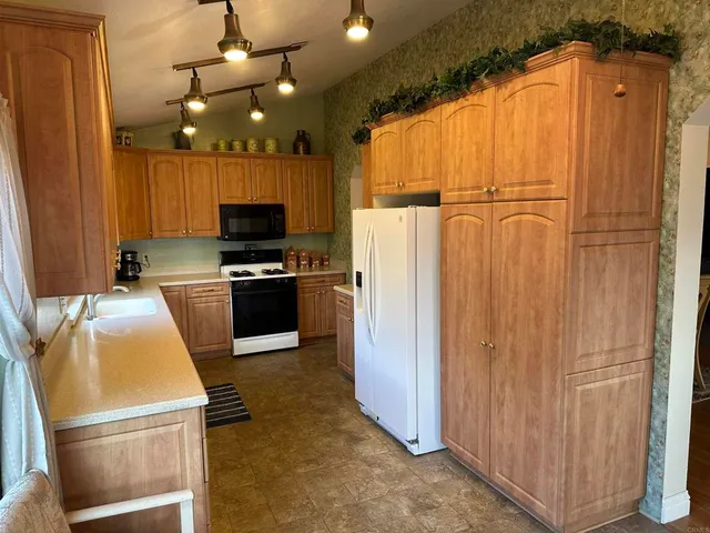 $599,000 | 5252 Harvest Court, Oceanside, CA 92057