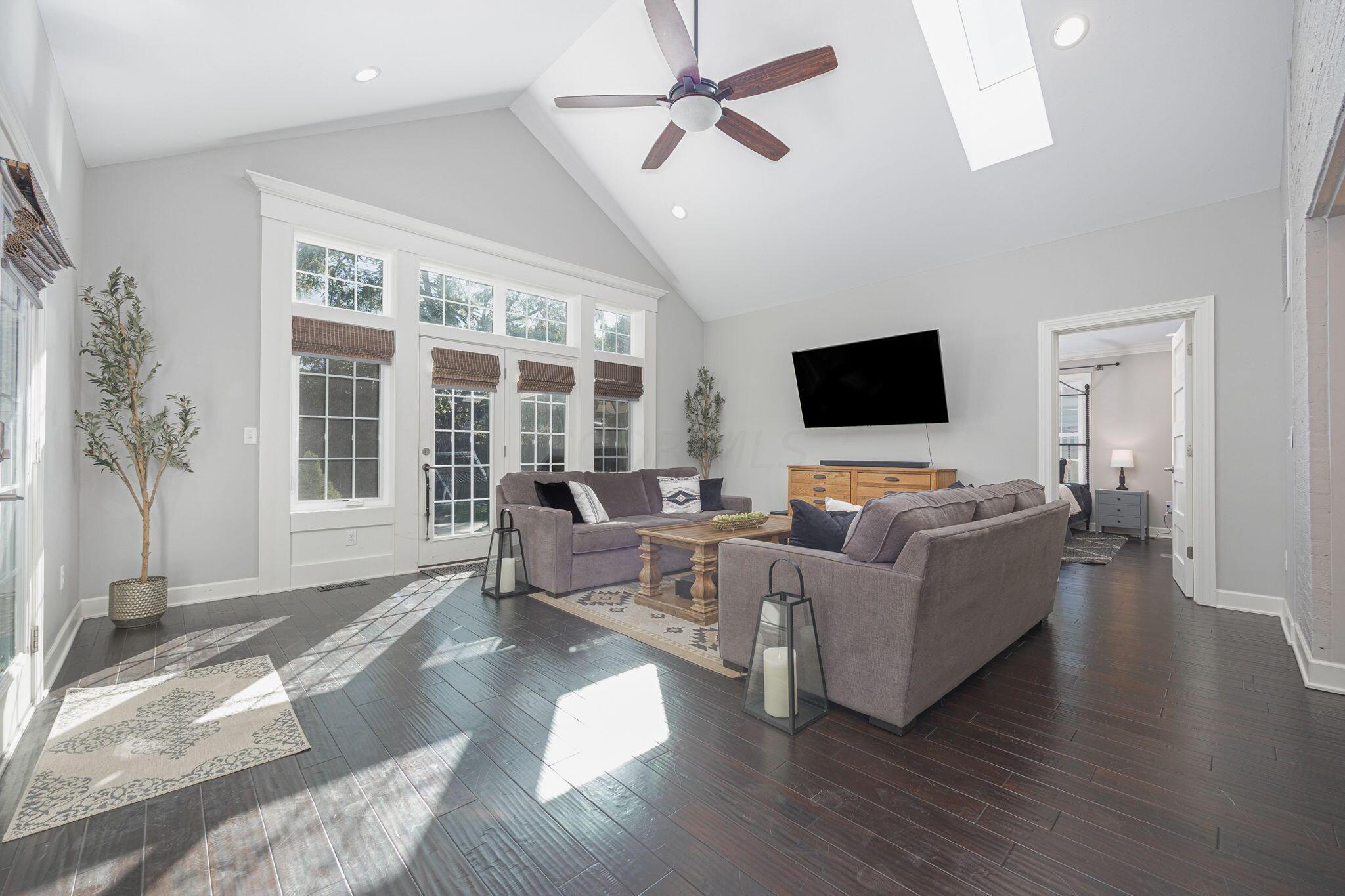 210 South Chesterfield Road Columbus, OH 43209 - Photo 20 of 59 18-web-or-mls-210 S Chesterfield Rd-17