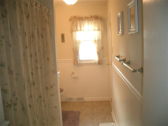 83 Mill Road Colonie, NY 12110 - Photo 8 of 10 Photo 8