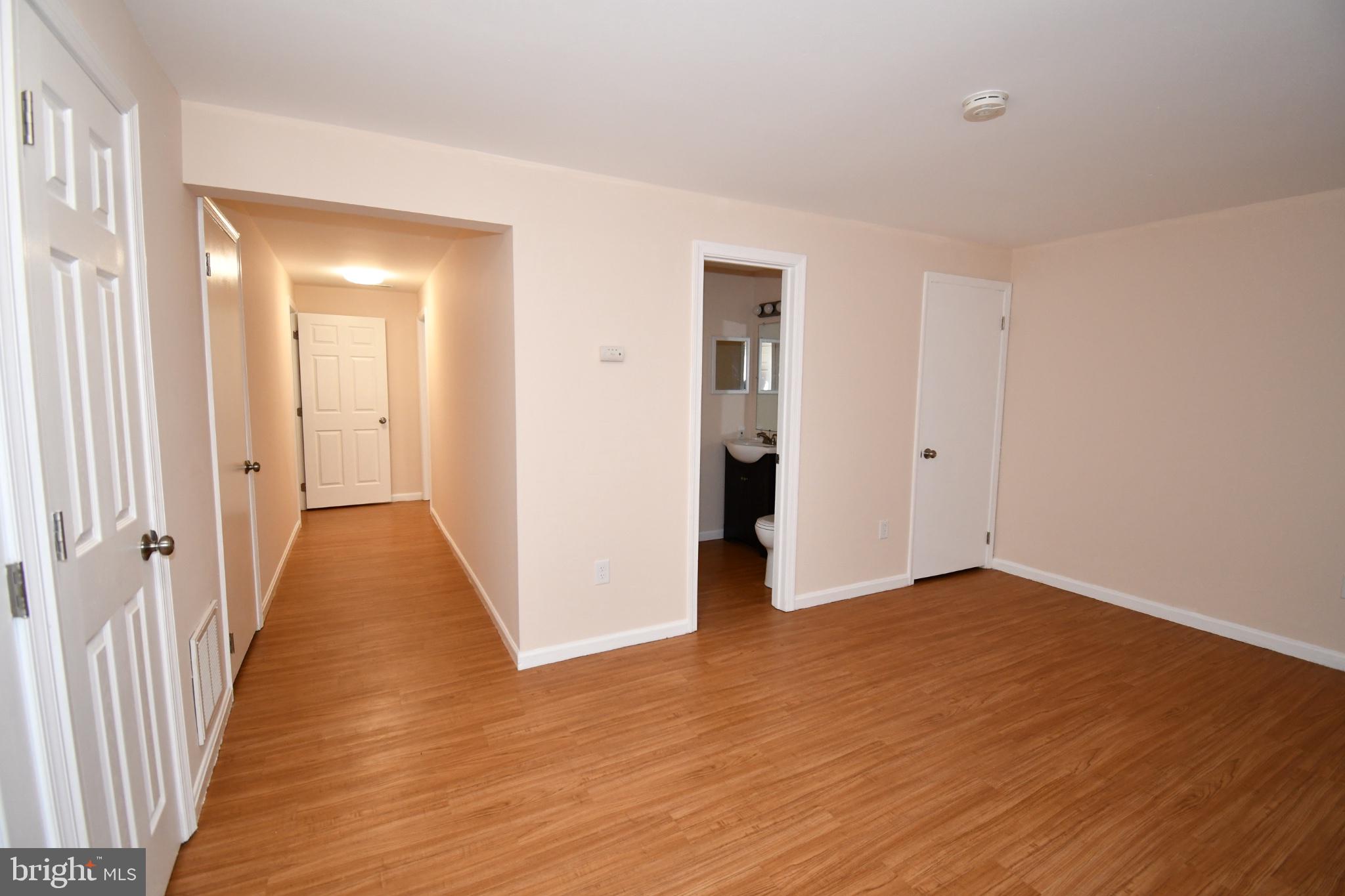 1666 Colonial Way Frederick, MD 21702 - Photo 56 of 62 Spacious, light-filled entryway.