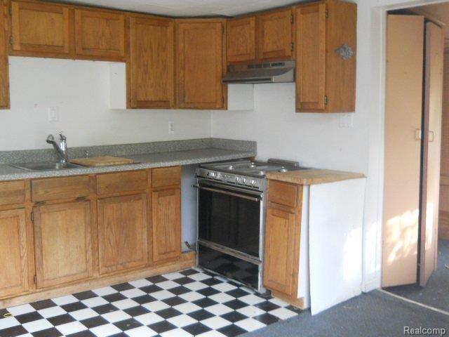 1865 Rosedale Street West Bloomfield, MI 48324 - Photo 2 of 6 DSCN0522