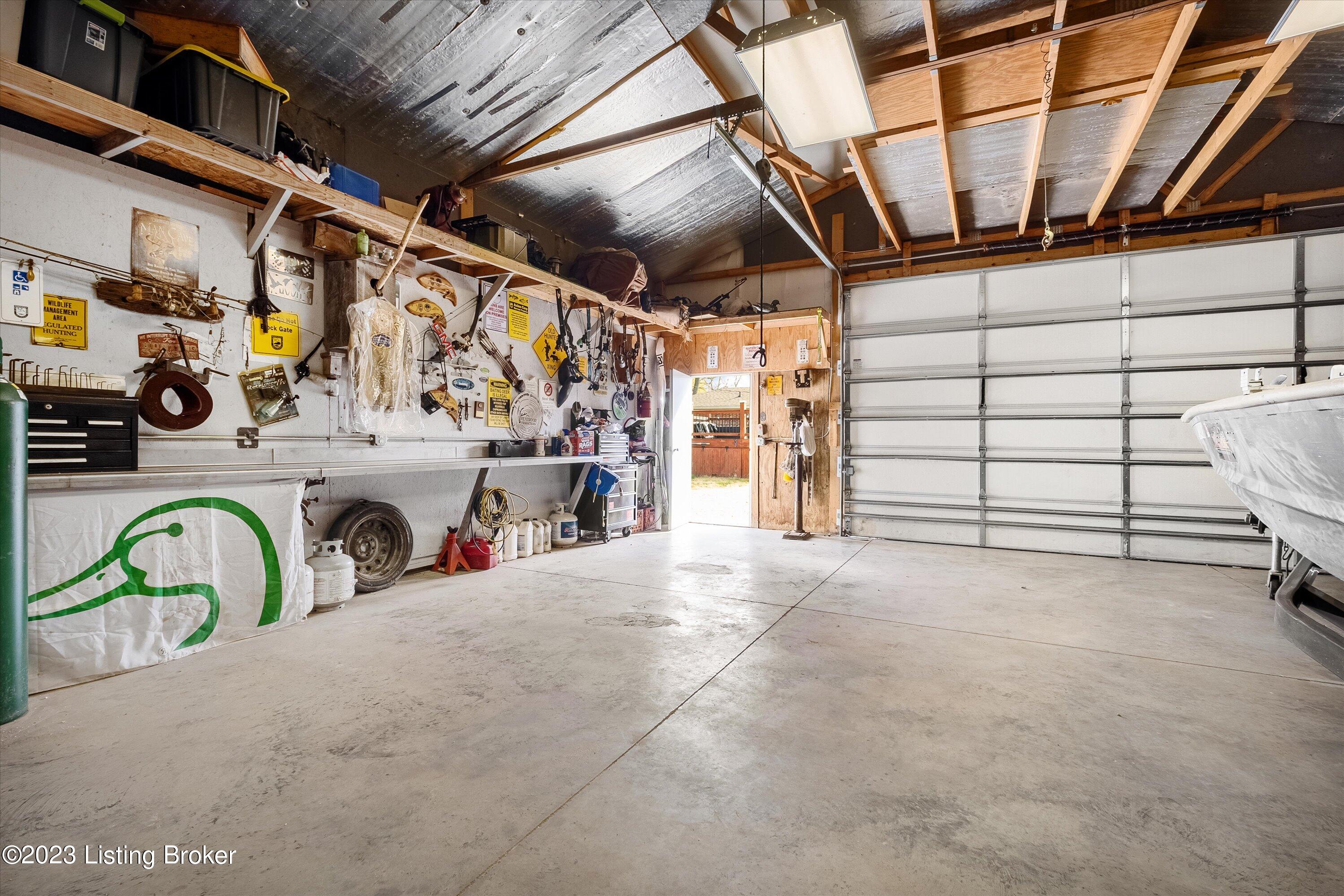 9914 3rd Street Road Louisville, KY 40272 - Photo 28 of 33 38-99143rd113