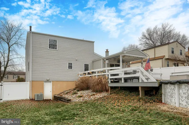 $335,000 | 850 Cardinal Drive, Harrisburg, PA 17111