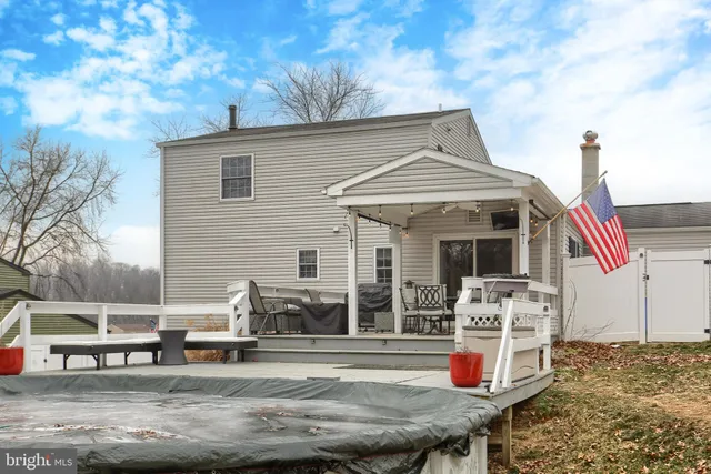 $335,000 | 850 Cardinal Drive, Harrisburg, PA 17111