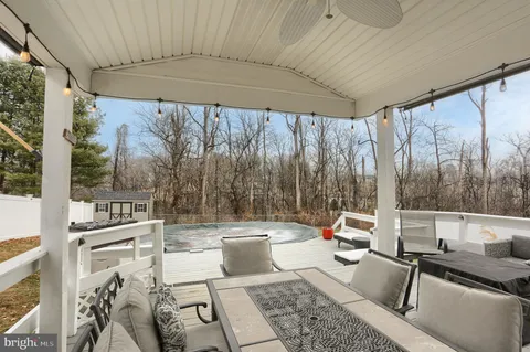 $335,000 | 850 Cardinal Drive, Harrisburg, PA 17111