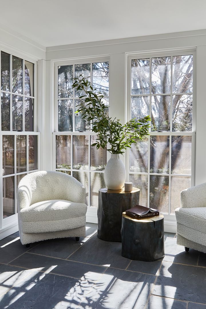 1296 North Green Bay Road Lake Forest, IL 60045 - Photo 16 of 69 a living room with furniture and a potted plant