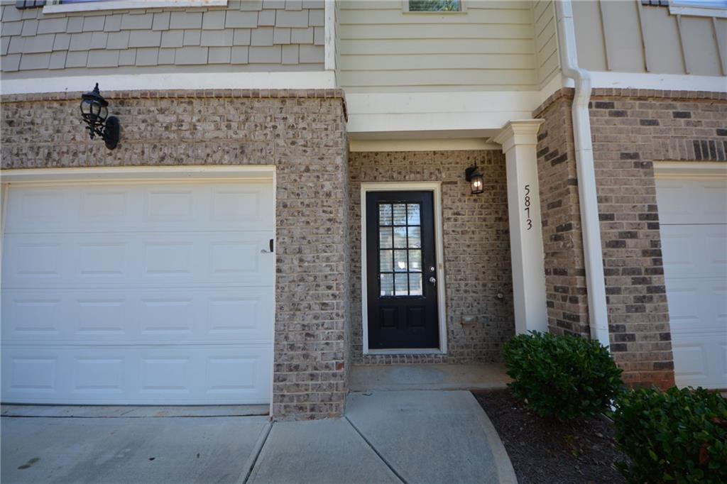 5873 Taka Lane Lithonia, GA 30038 - Photo 5 of 26