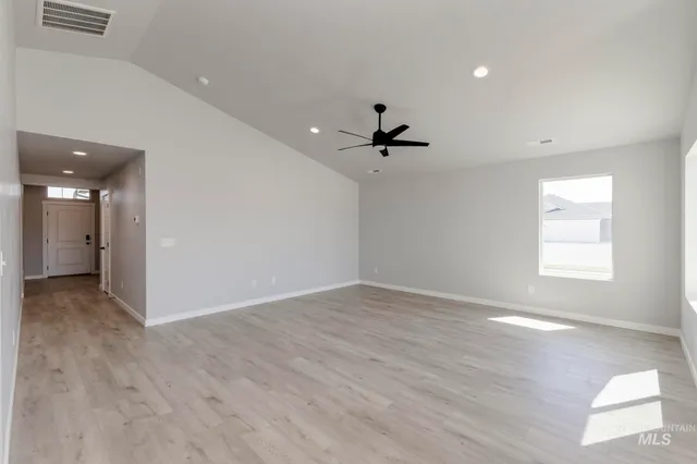 $479,990 | 1015 East Perjue Basin Drive, Nampa, ID 83686