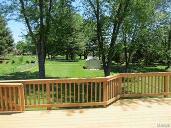 436 Lindy Boulevard Ballwin, MO 63021 - Photo 3 of 22