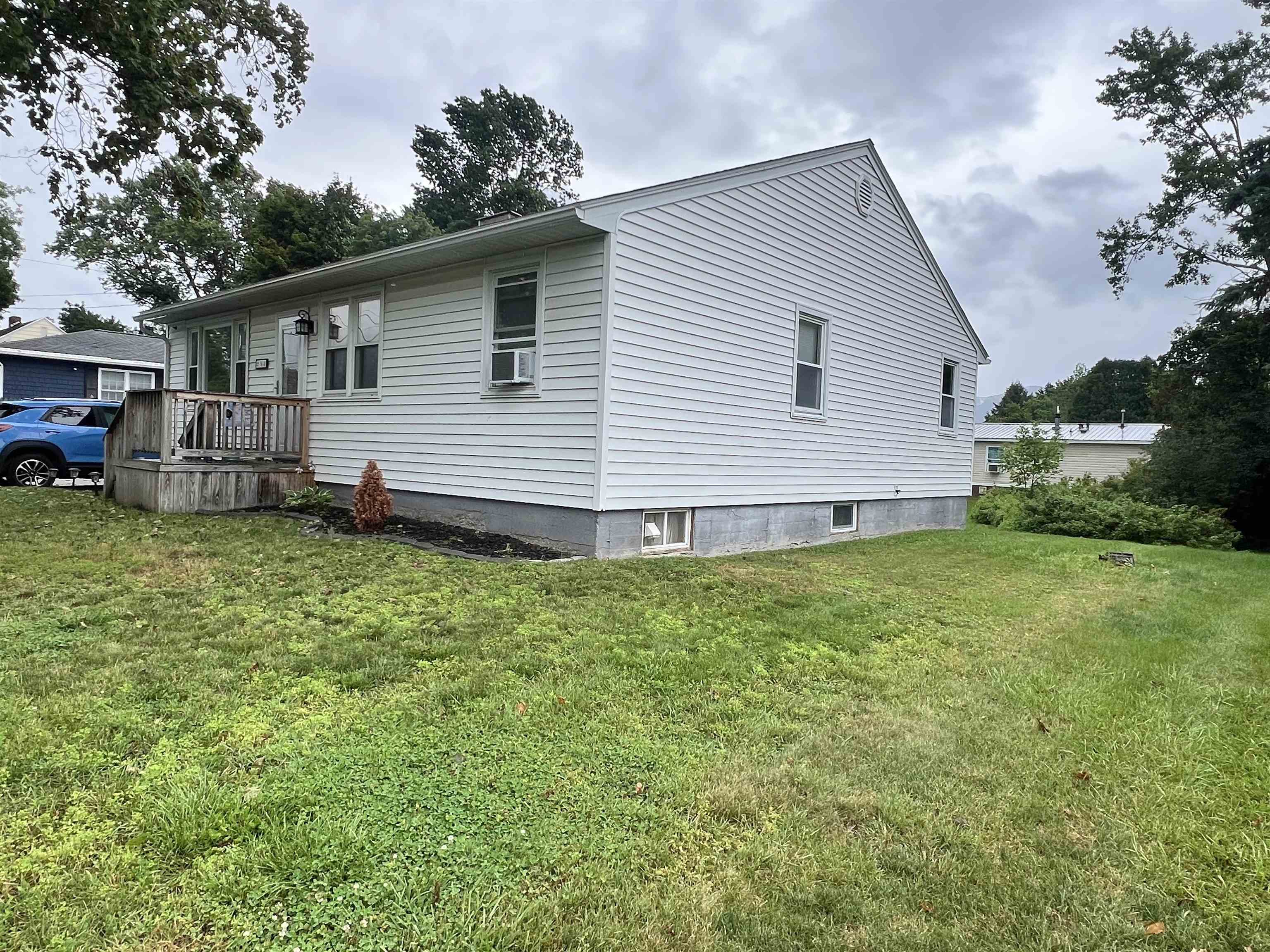 54 Thrall Avenue Rutland, VT 05701 - Photo 4 of 32