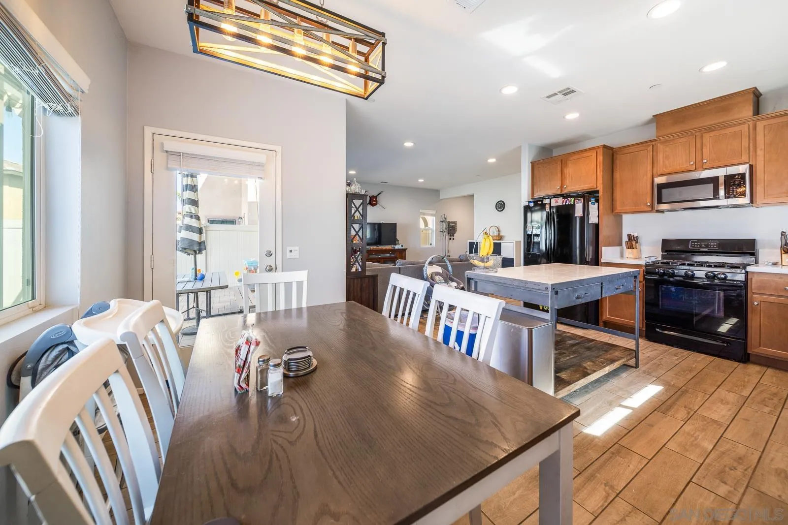 337 Dun Blazer Way Fallbrook, CA 92028 - Photo 17 of 66 Gallery Image 17
