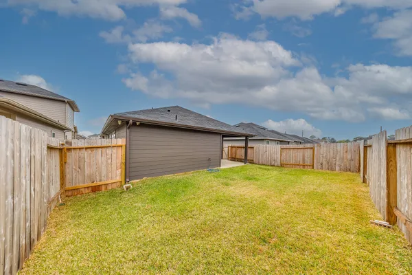 $2,000 | 1134 Sultana Spgs Court, Houston, TX 77090