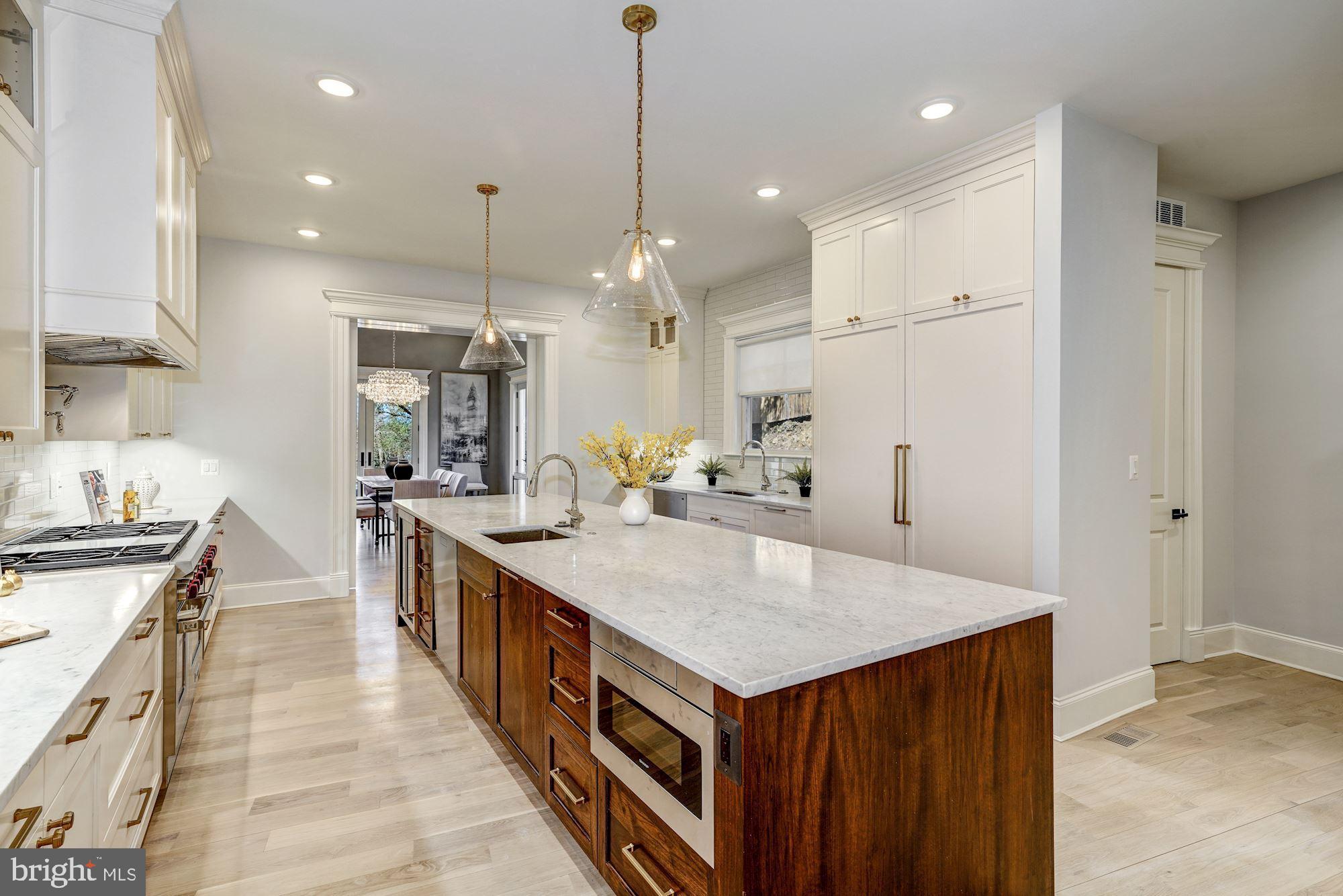 613 Brookes Ridge Court Bethesda, MD 20816 - Photo 10 of 32