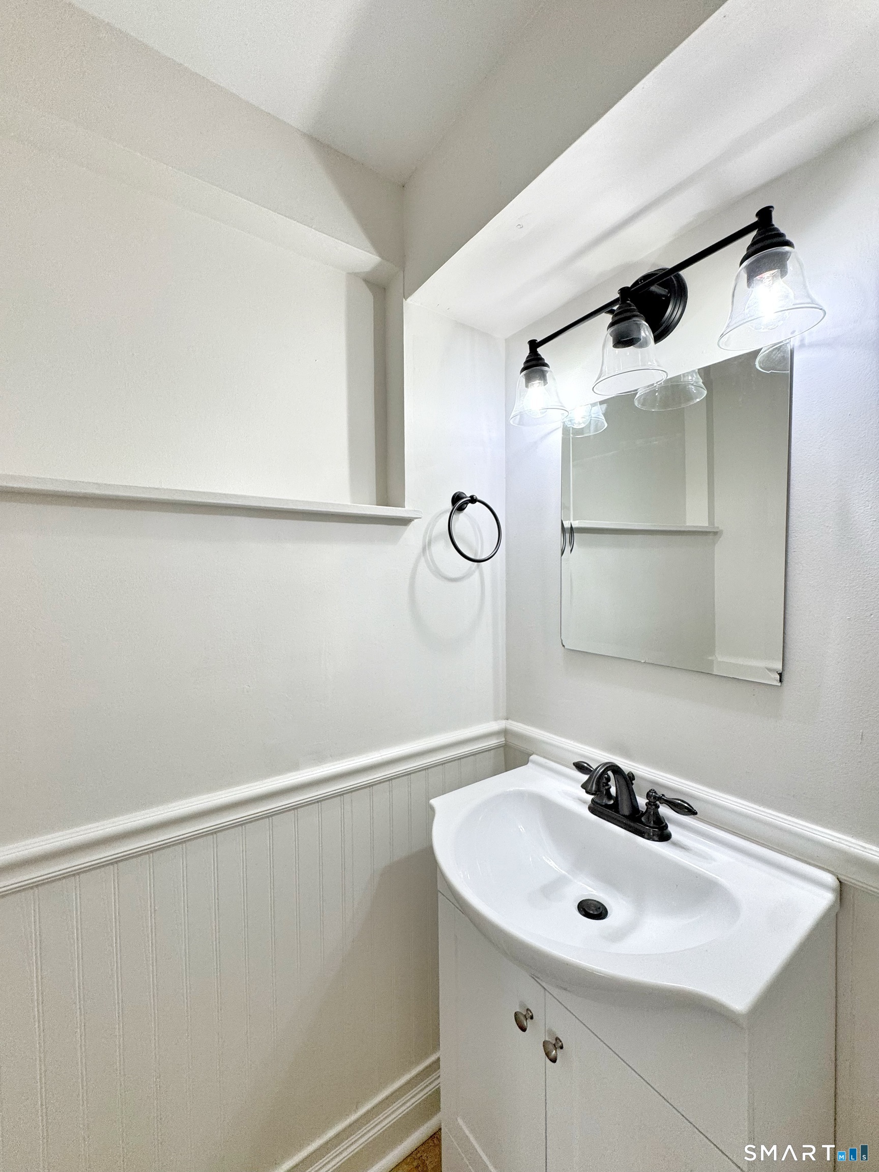 10 Harvann Road Norwalk, CT 06850 - Photo 29 of 35