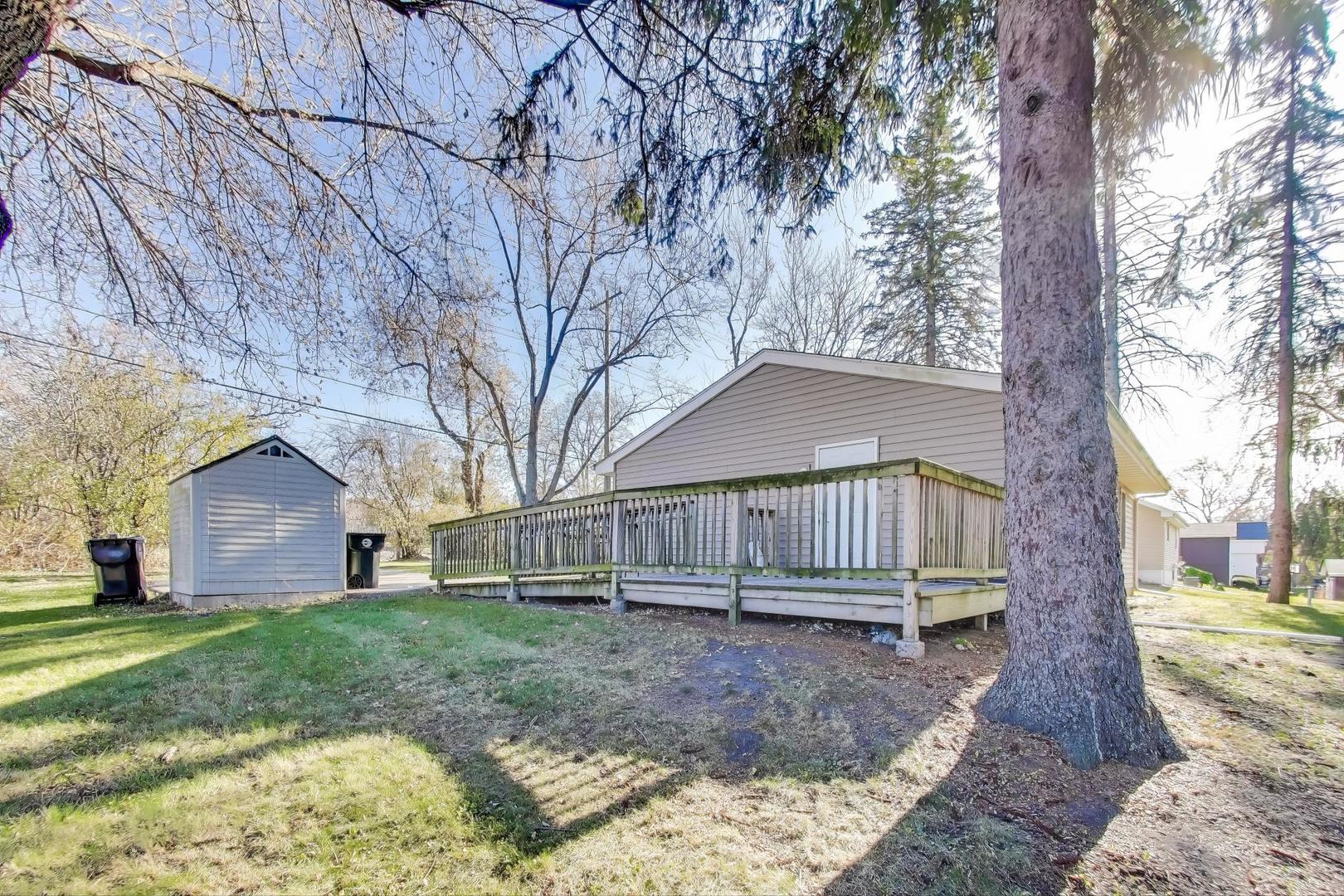 35944 North Wilson Road Ingleside, IL 60041 - Photo 21 of 26 a house with a yard