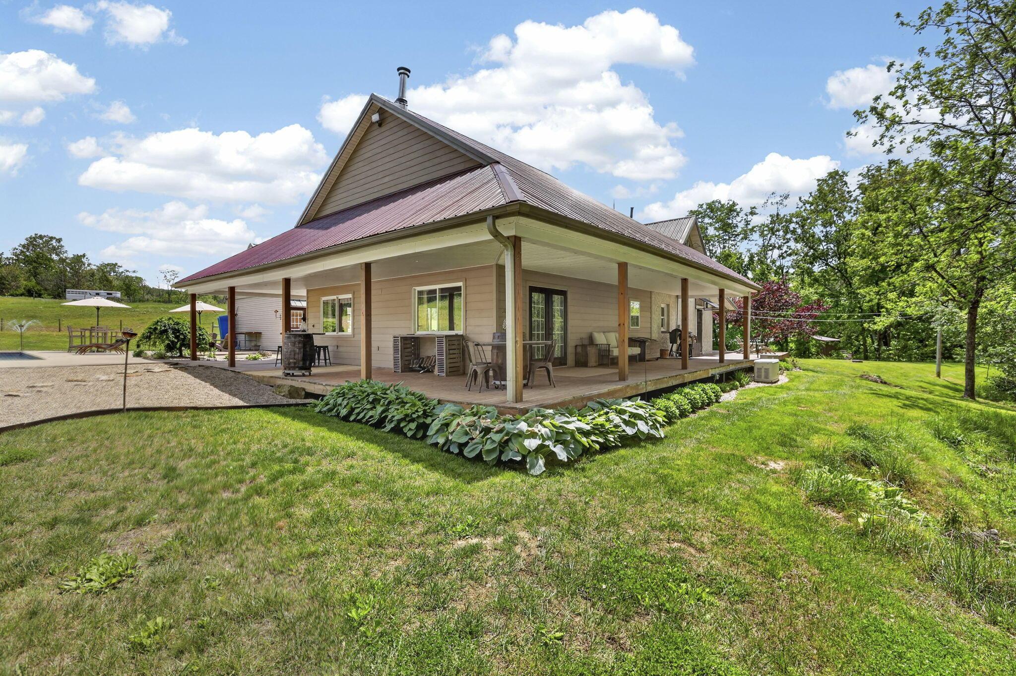 1123 Falls Road Bainbridge, OH 45612 - Photo 10 of 100 9-web-or-mls-939A5697