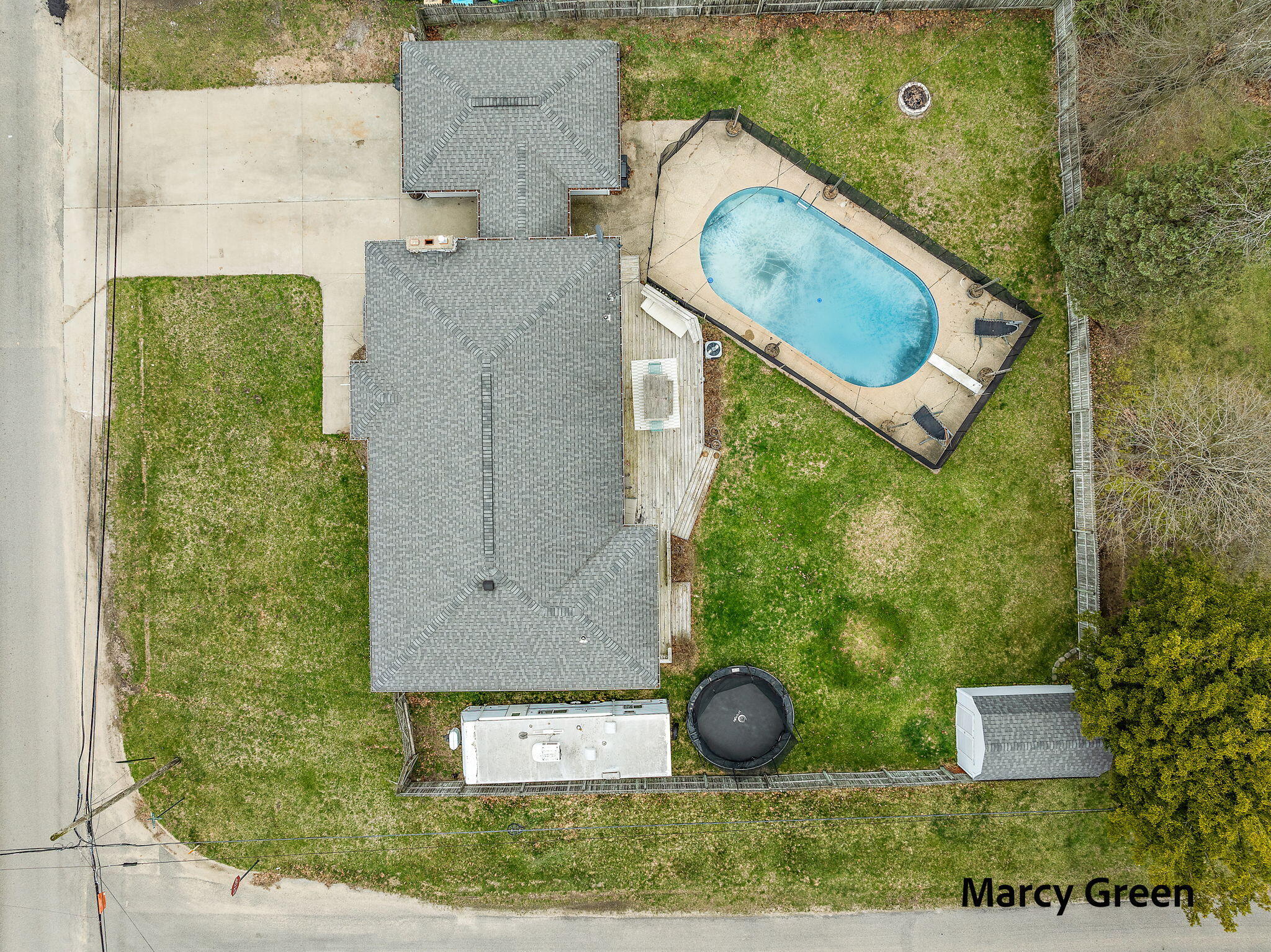 1088 Becker Road Muskegon, MI 49445 - Photo 27 of 34 84-web-or-mls-DJI_0179