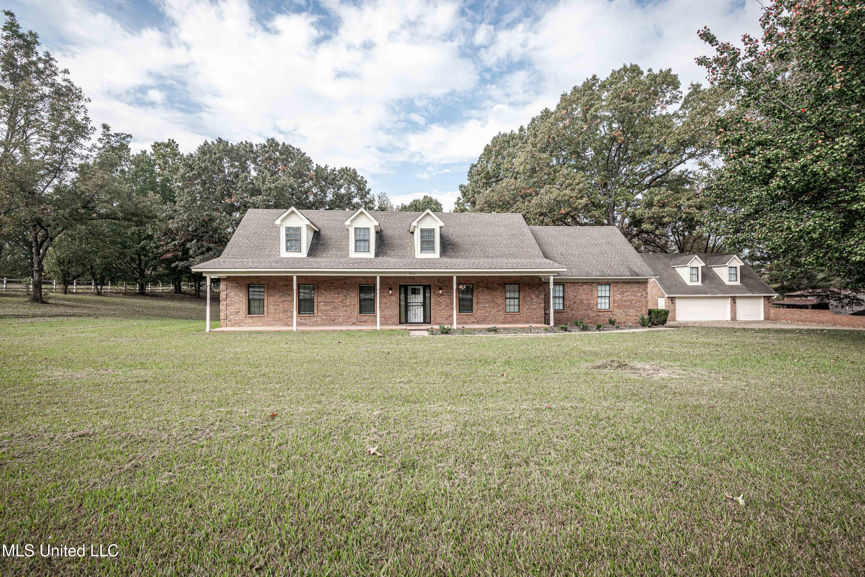 3241 North Robertson Road Nesbit, MS 38651 - Photo 1 of 17 Front