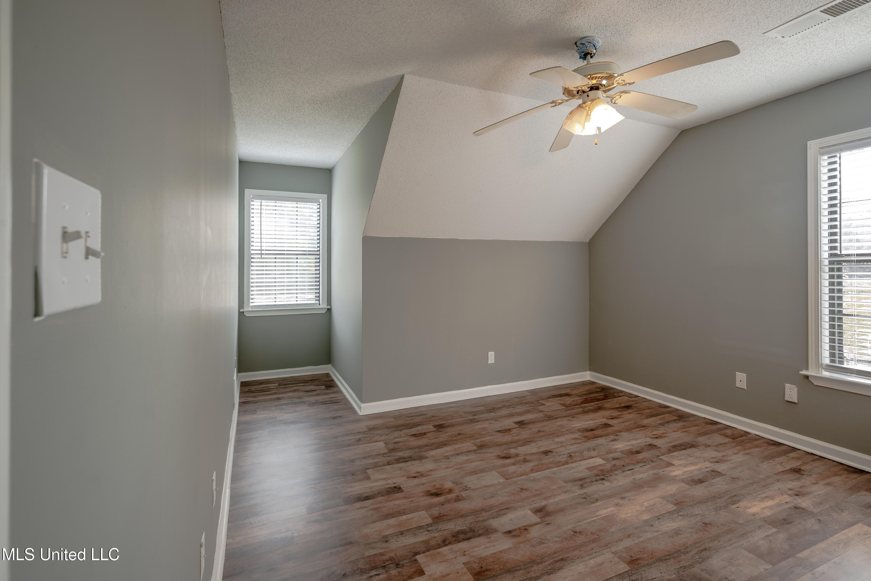3241 North Robertson Road Nesbit, MS 38651 - Photo 14 of 17 Bedroom 3