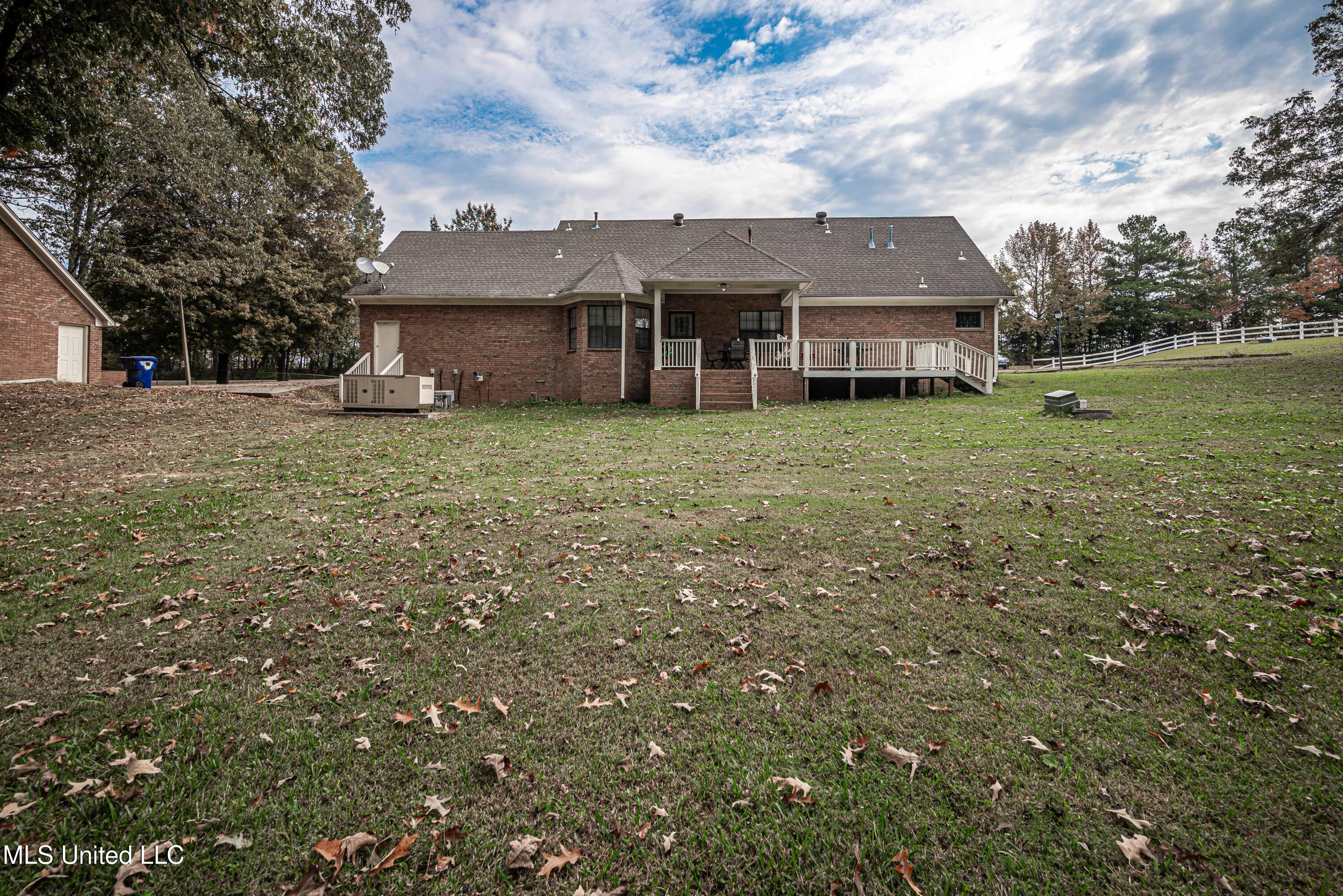 3241 North Robertson Road Nesbit, MS 38651 - Photo 17 of 17 Back