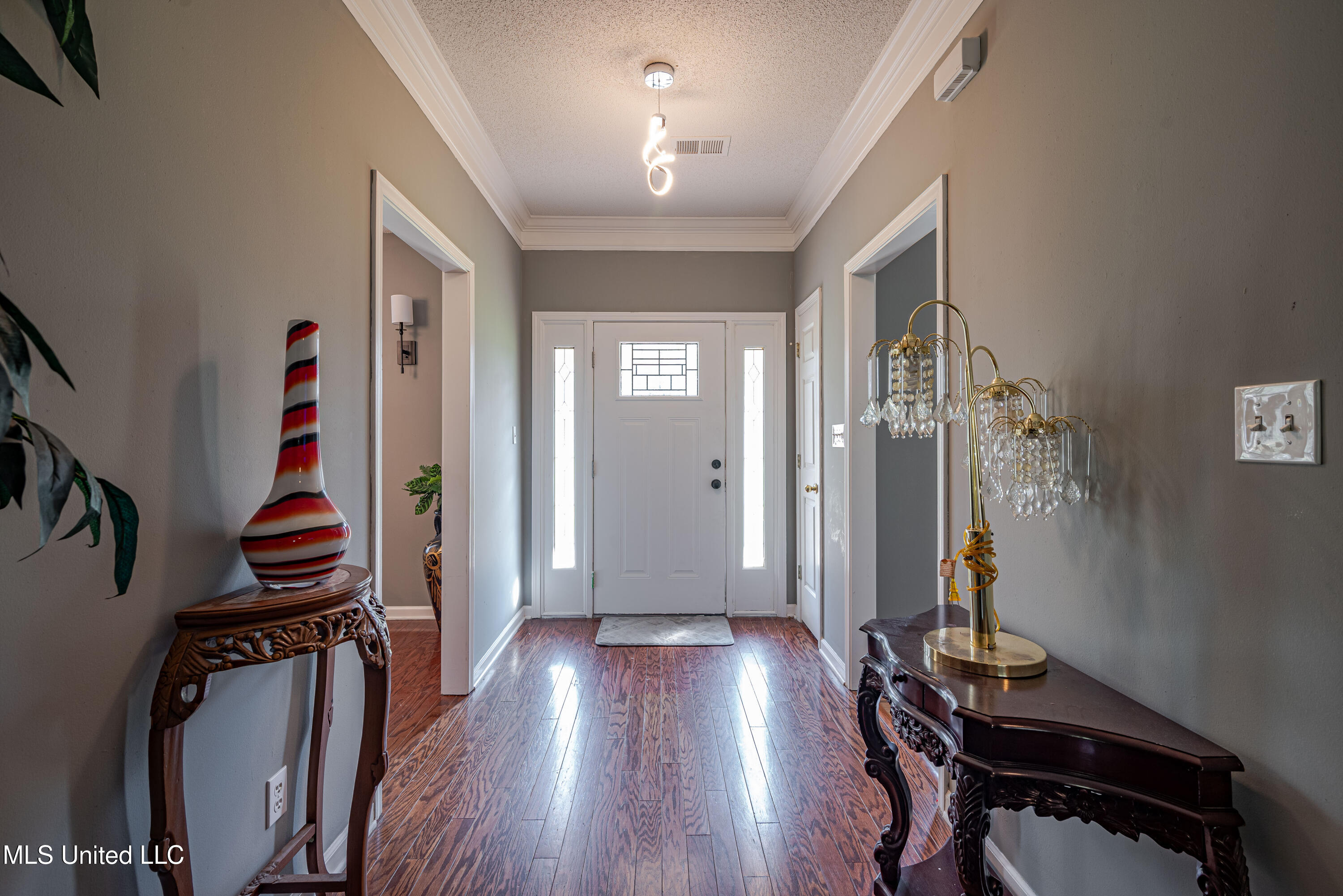 3241 North Robertson Road Nesbit, MS 38651 - Photo 2 of 17 Front entry