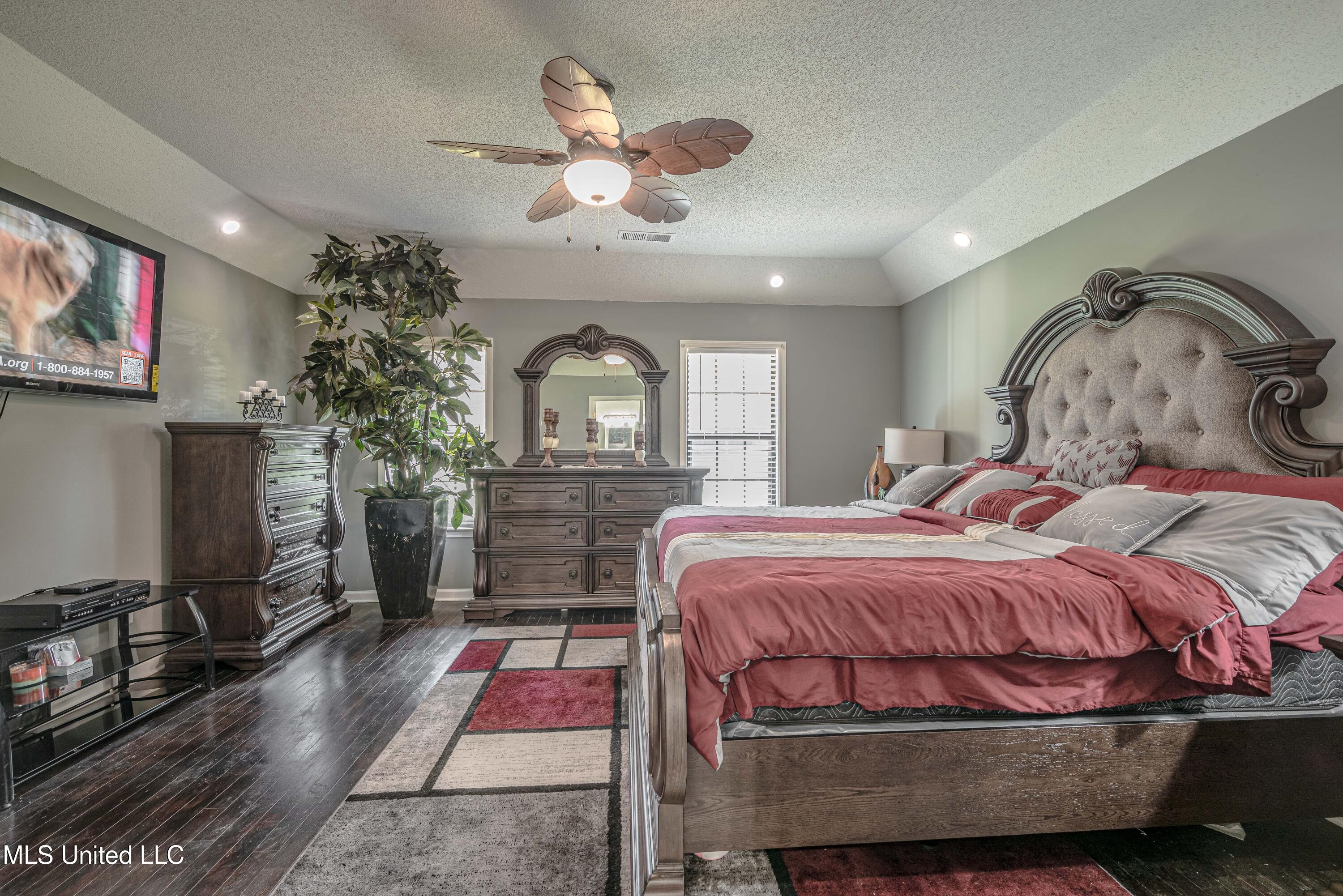 3241 North Robertson Road Nesbit, MS 38651 - Photo 10 of 17 Primary bedroom