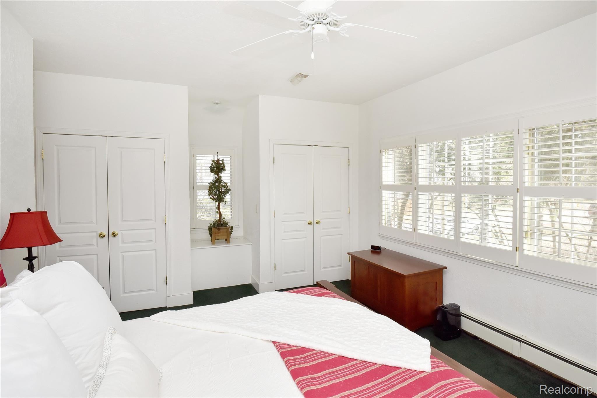 492 Rivenoak Street Birmingham, MI 48009 - Photo 25 of 40 492 Rivenoak _25.JPG