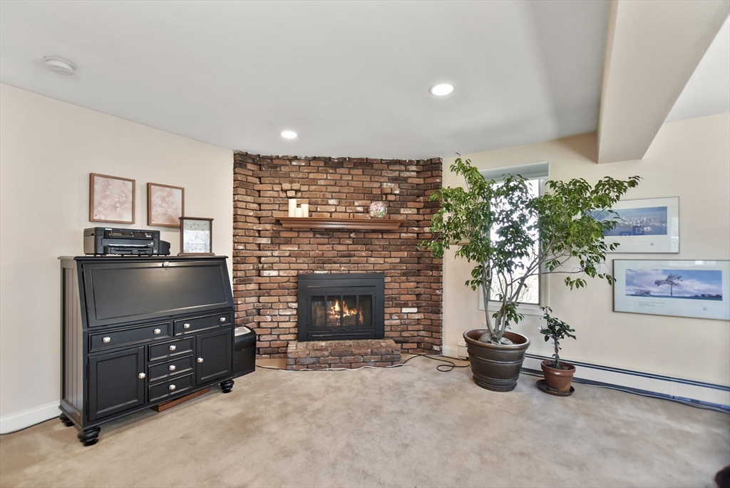 21 Temi Road Holliston, MA 01746 - Photo 15 of 31 Gallery Image 15