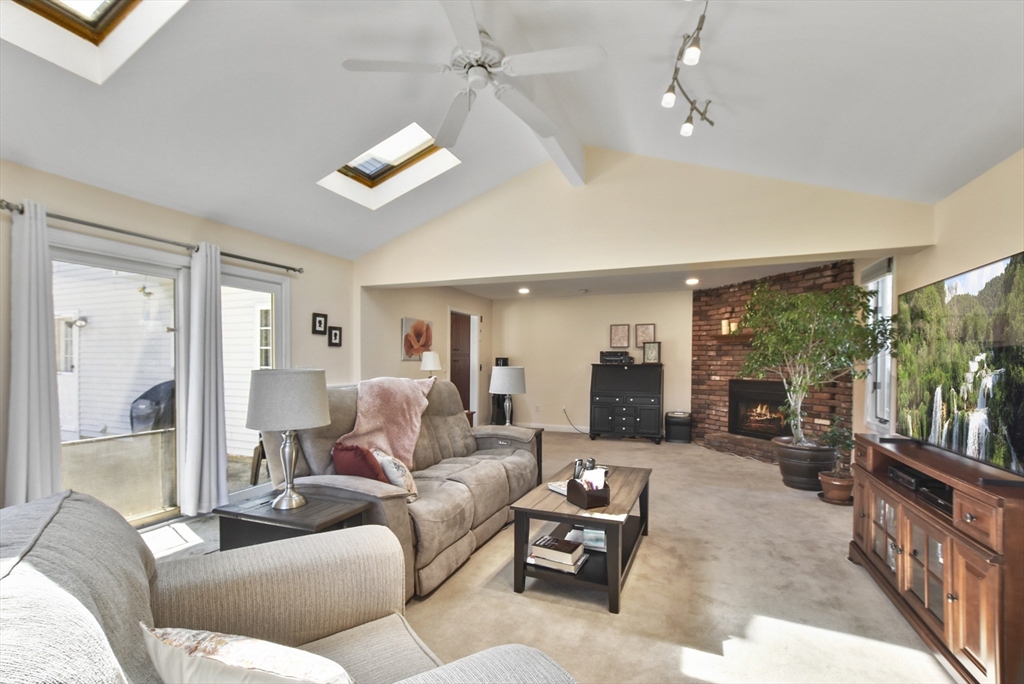 21 Temi Road Holliston, MA 01746 - Photo 17 of 31 Gallery Image 17