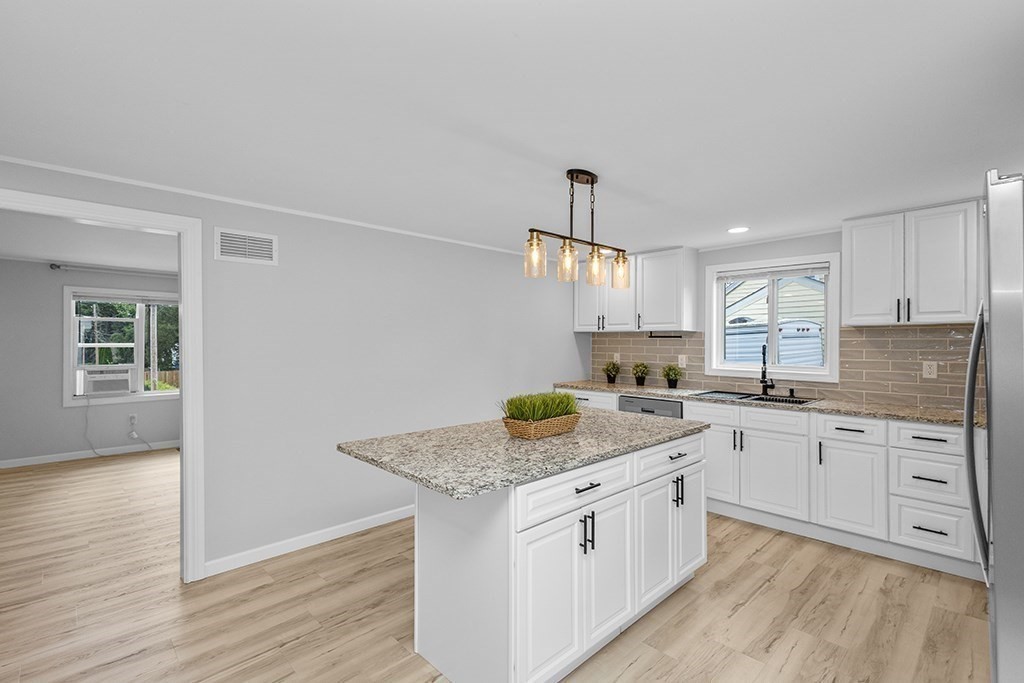 59 Racicot Avenue Webster, MA 01570 - Photo 8 of 40 Gallery Image 8