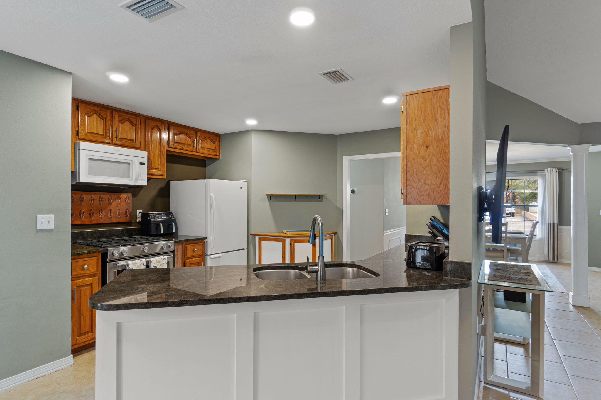 609 Lynn Brook West Crestview, FL 32539 - Photo 18 of 54 16-web-or-mls-Final-12