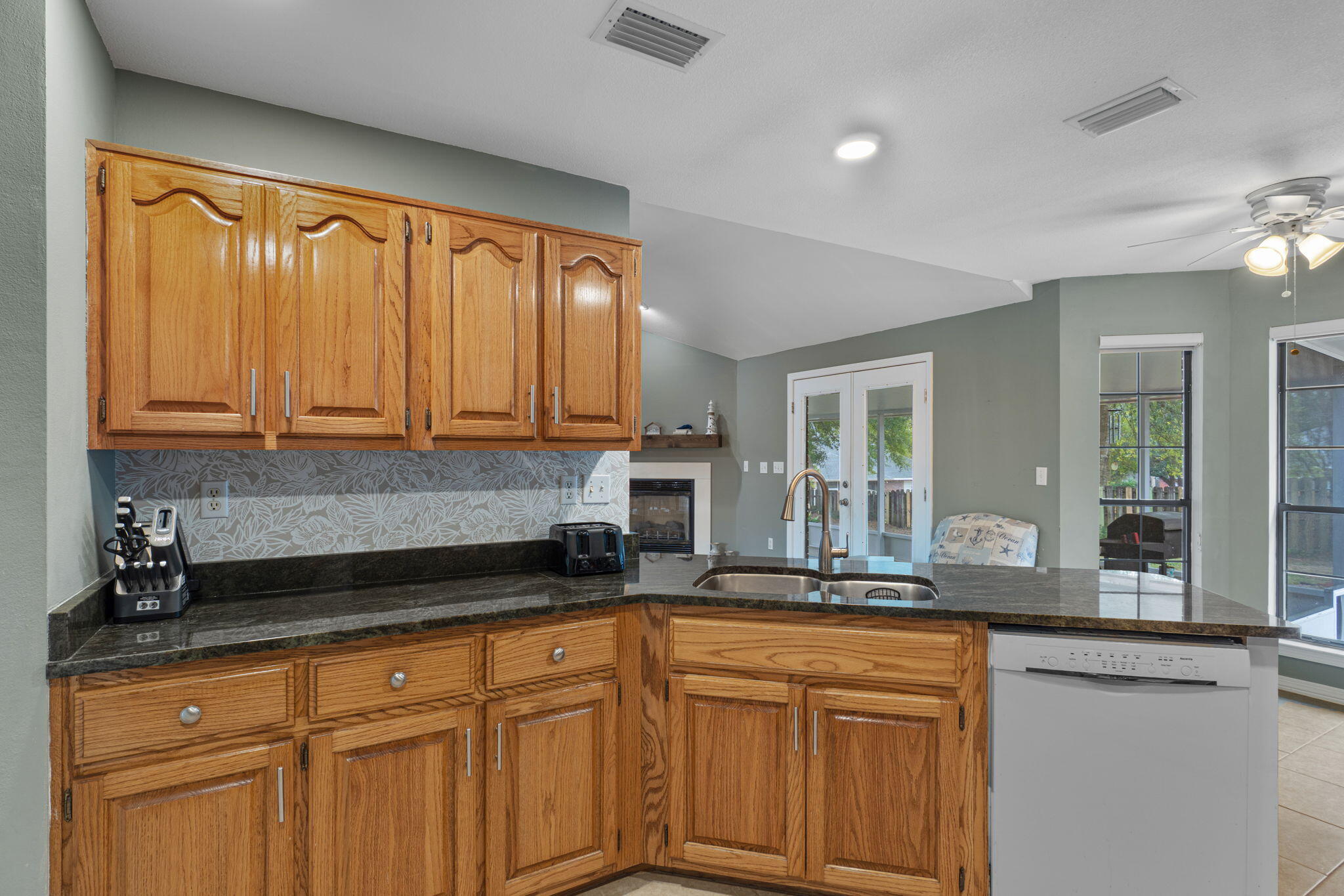 609 Lynn Brook West Crestview, FL 32539 - Photo 20 of 54 18-web-or-mls-Final-14