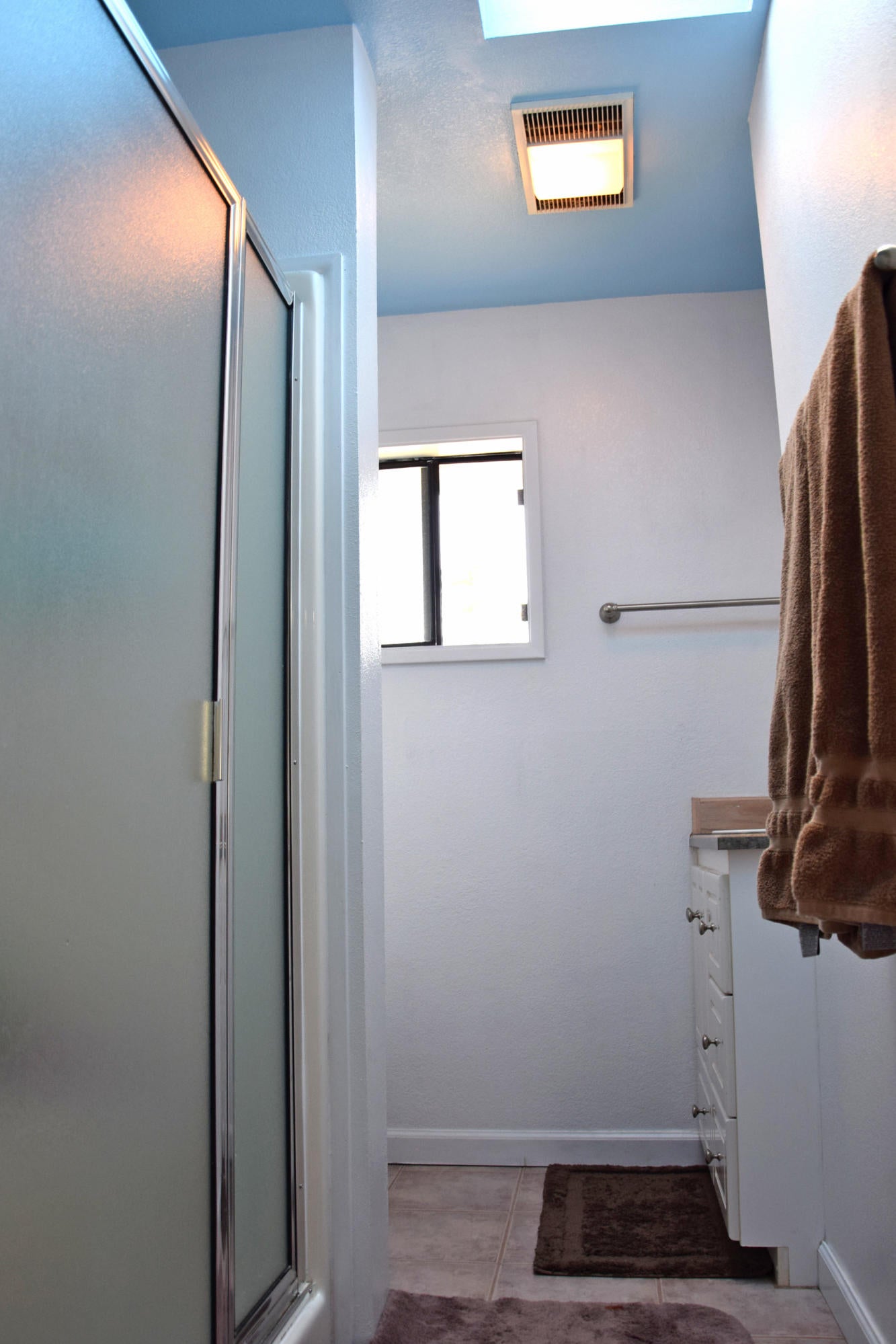 481 South 19th Street Reedsport, OR 97467 - Photo 11 of 28 11 - Master Bath