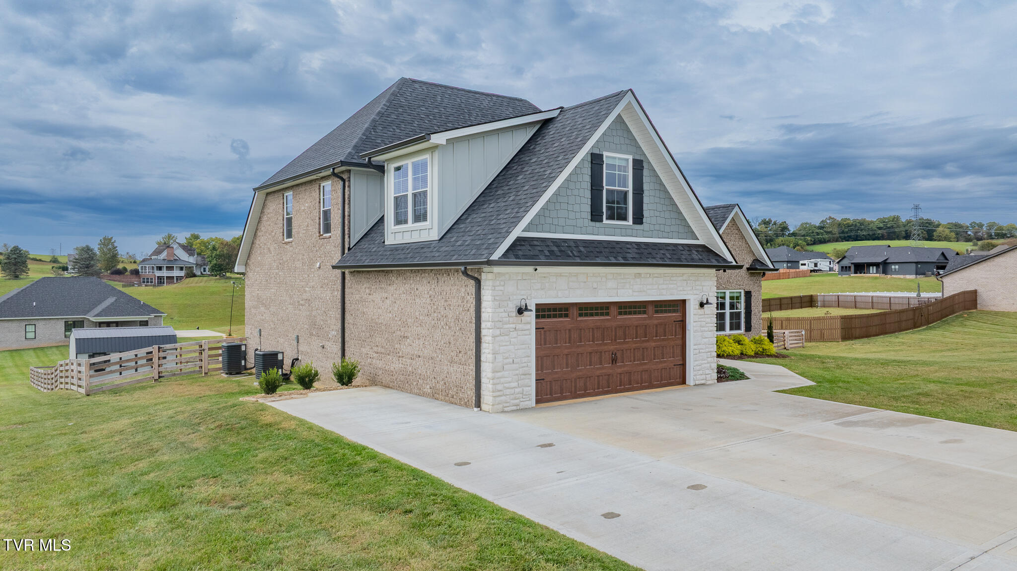 656 Uncle Buddys Way Jonesborough, TN 37659 - Photo 40 of 46 dji_fly_20251007_151112_0928_17598645074
