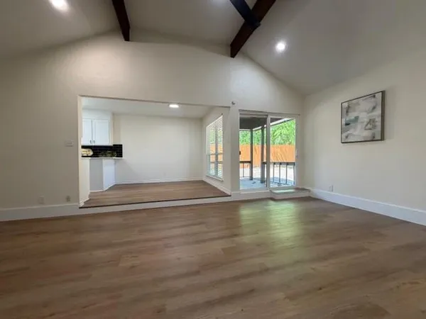 $2,495 | 108 Amory Drive, Benbrook, TX 76126