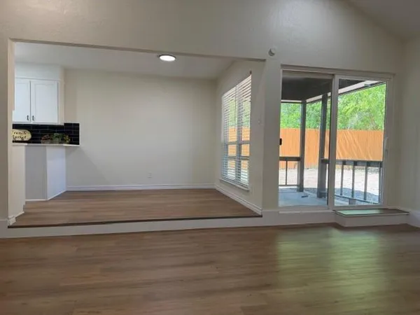 $2,495 | 108 Amory Drive, Benbrook, TX 76126