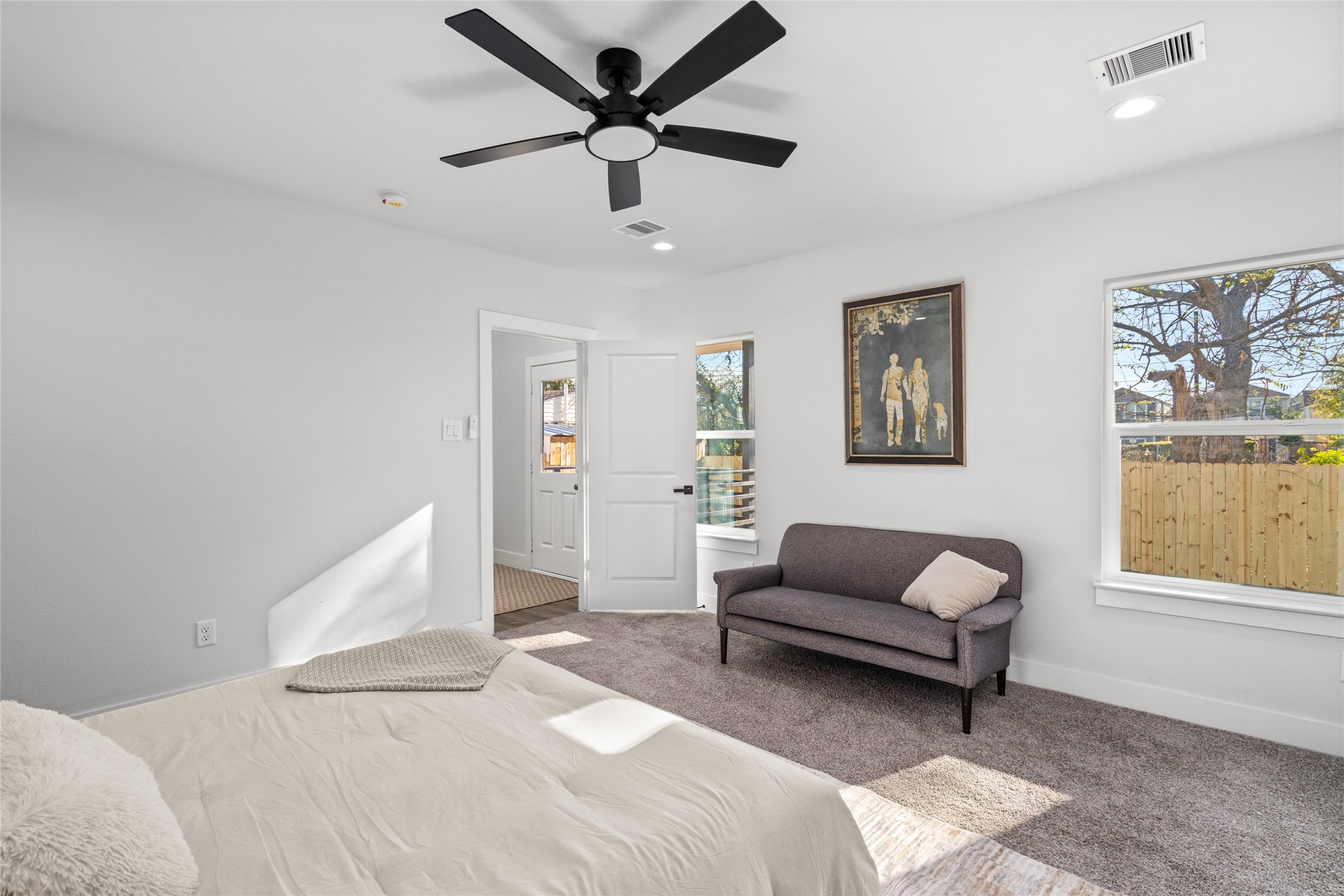 5420 Pease Street Houston, TX 77023 - Photo 28 of 43 a living room with furniture and a window