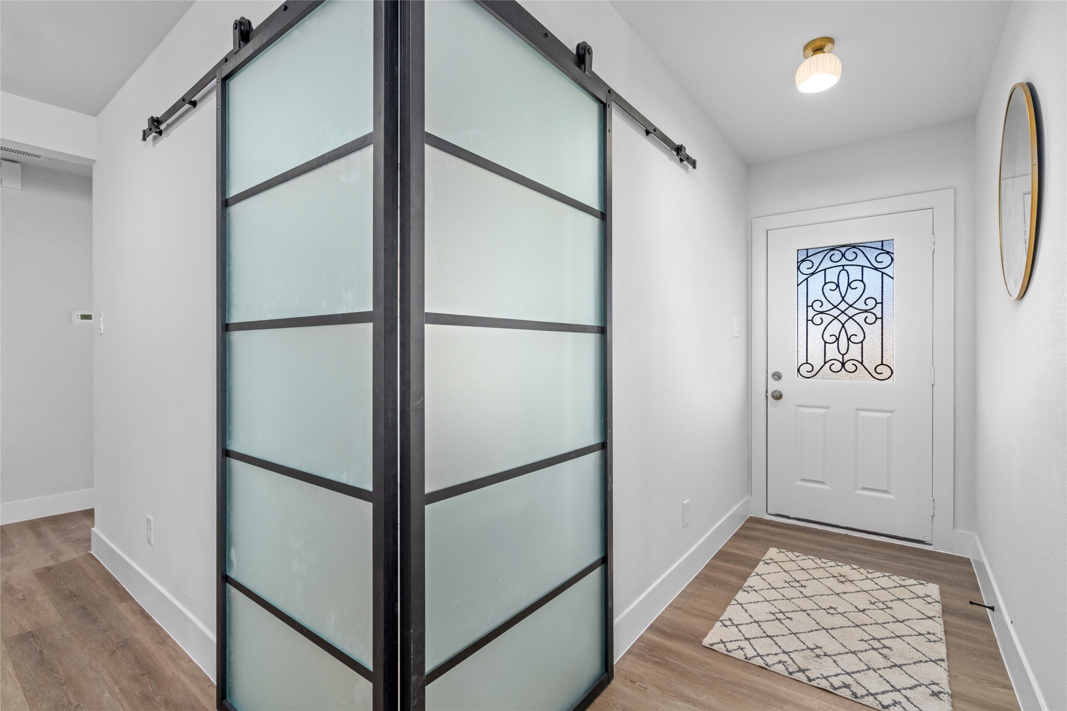 5420 Pease Street Houston, TX 77023 - Photo 10 of 43 a view of an empty room