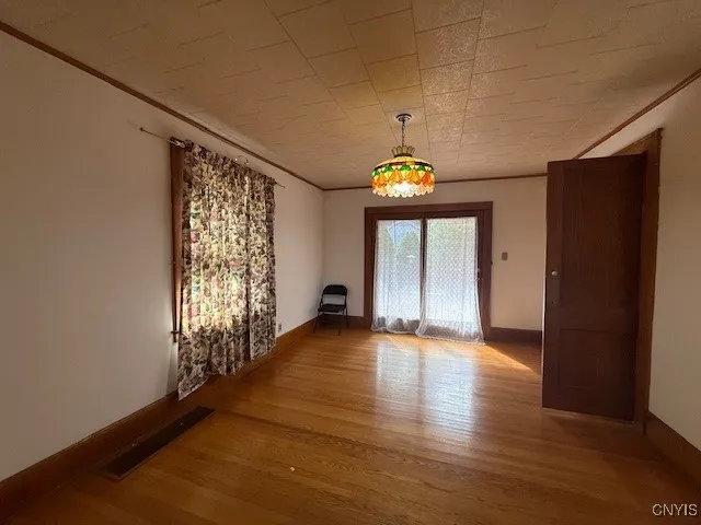 $2,300 | 211 Hartford Place, Utica, NY 13502