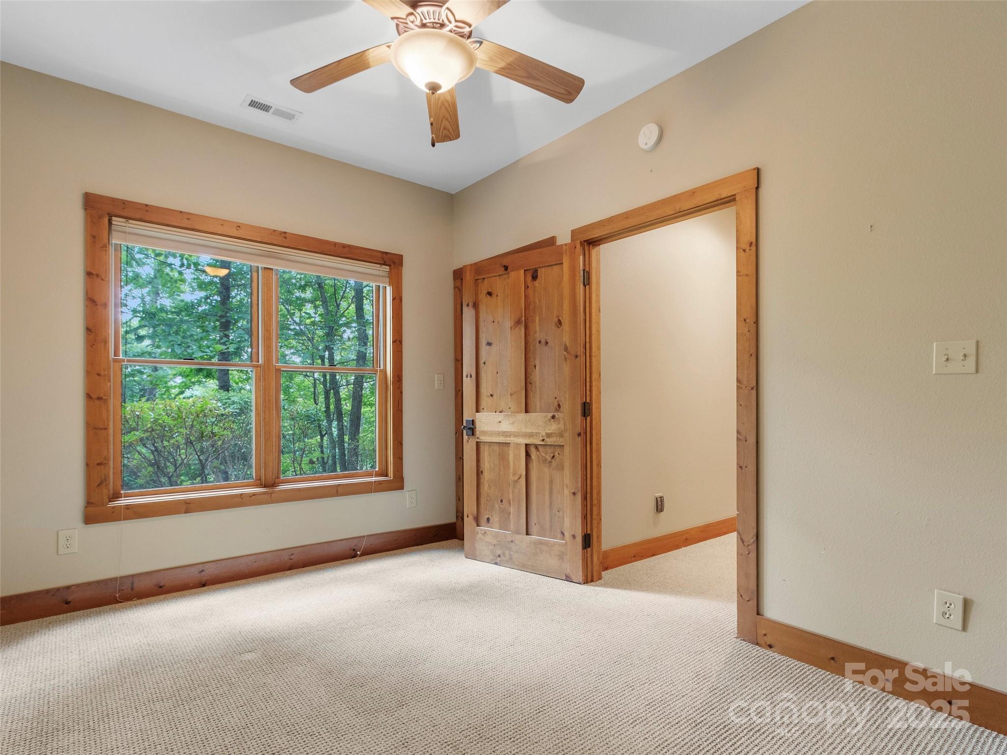 321 Sunset Point Road Burnsville, NC 28714 - Photo 38 of 48 Gallery Image 38